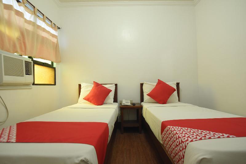 Reddoorz Plus At Balai Sofia Bed & Breakfast Batangas Talisay  Dış mekan fotoğraf
