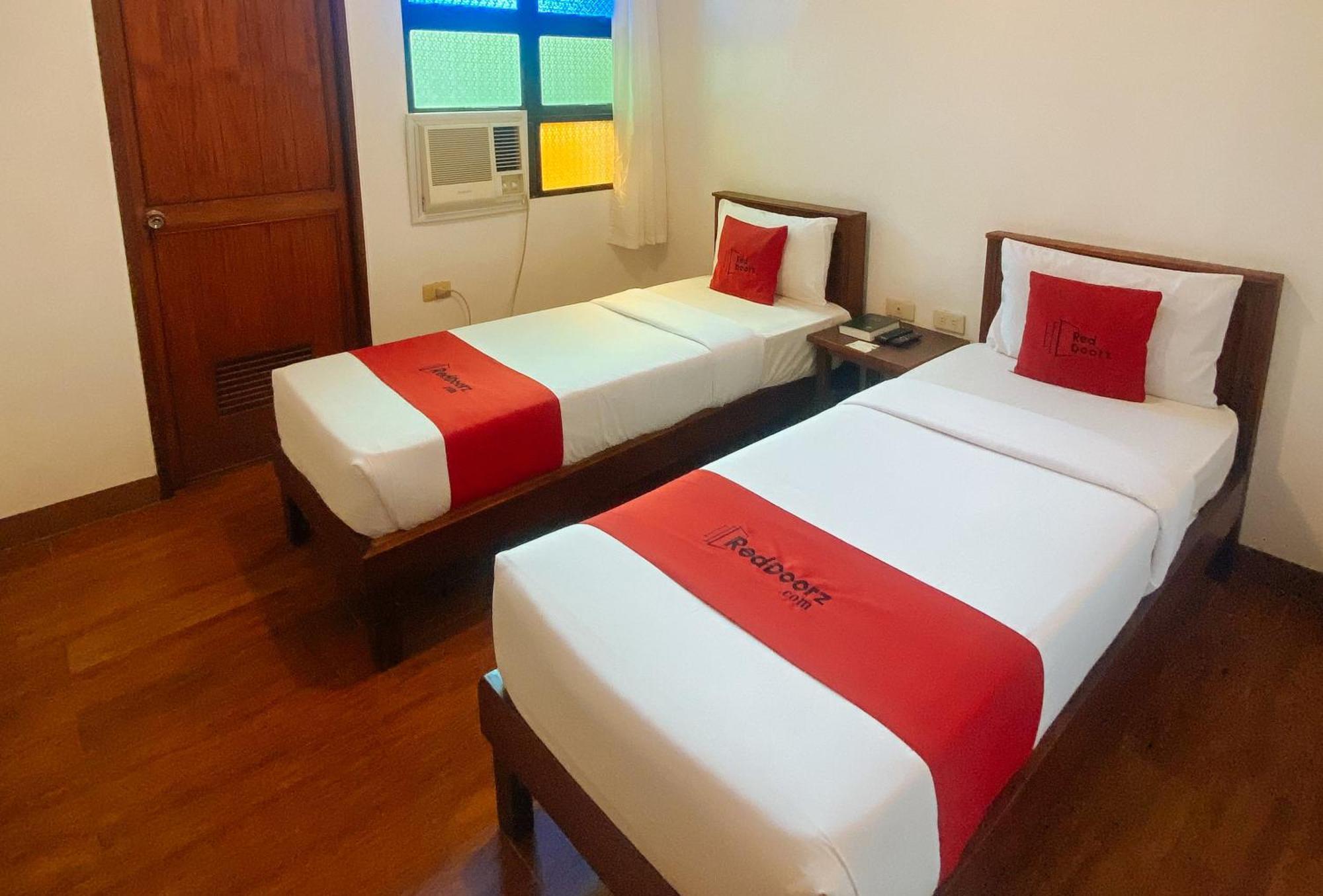 Reddoorz Plus At Balai Sofia Bed & Breakfast Batangas Talisay  Dış mekan fotoğraf